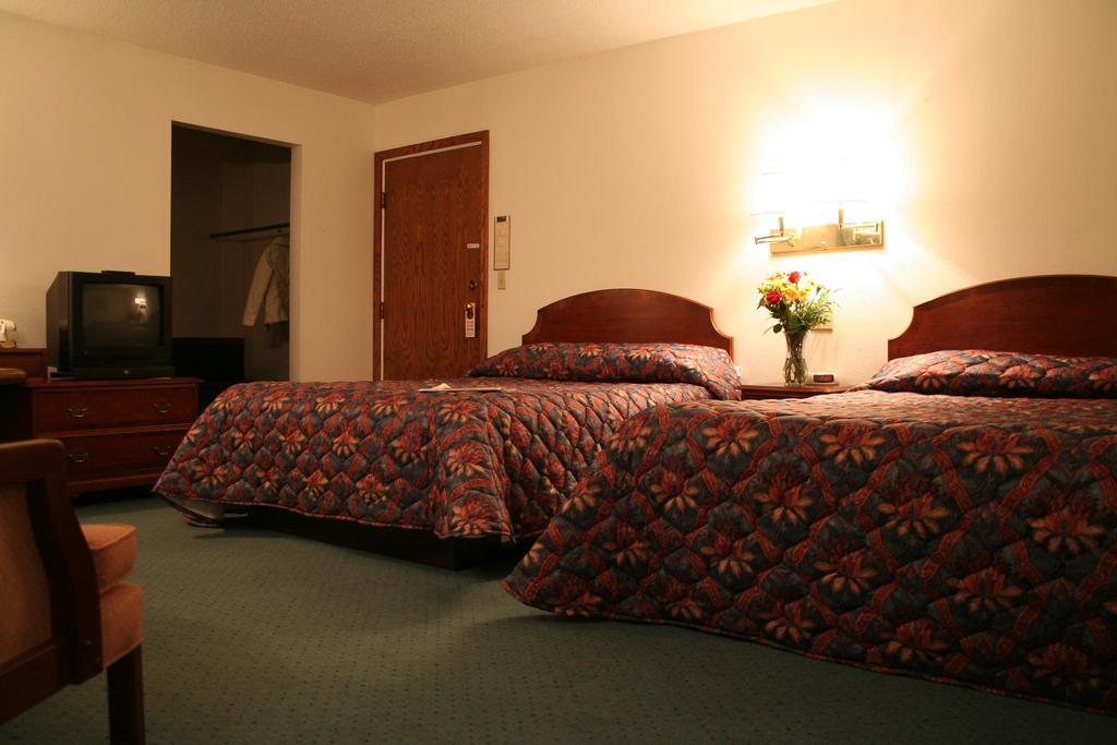 University Inn Cedar Falls Bilik gambar